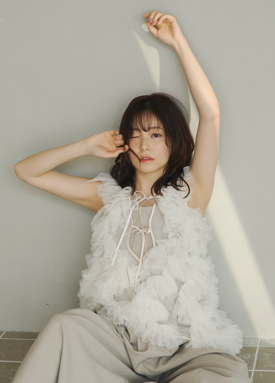 asymmetry tulle tops【予約商品】 – NOTRE émor